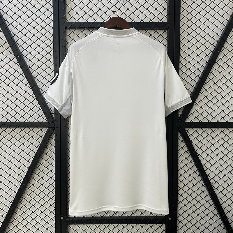 Camisola Real Madrid - 25/26