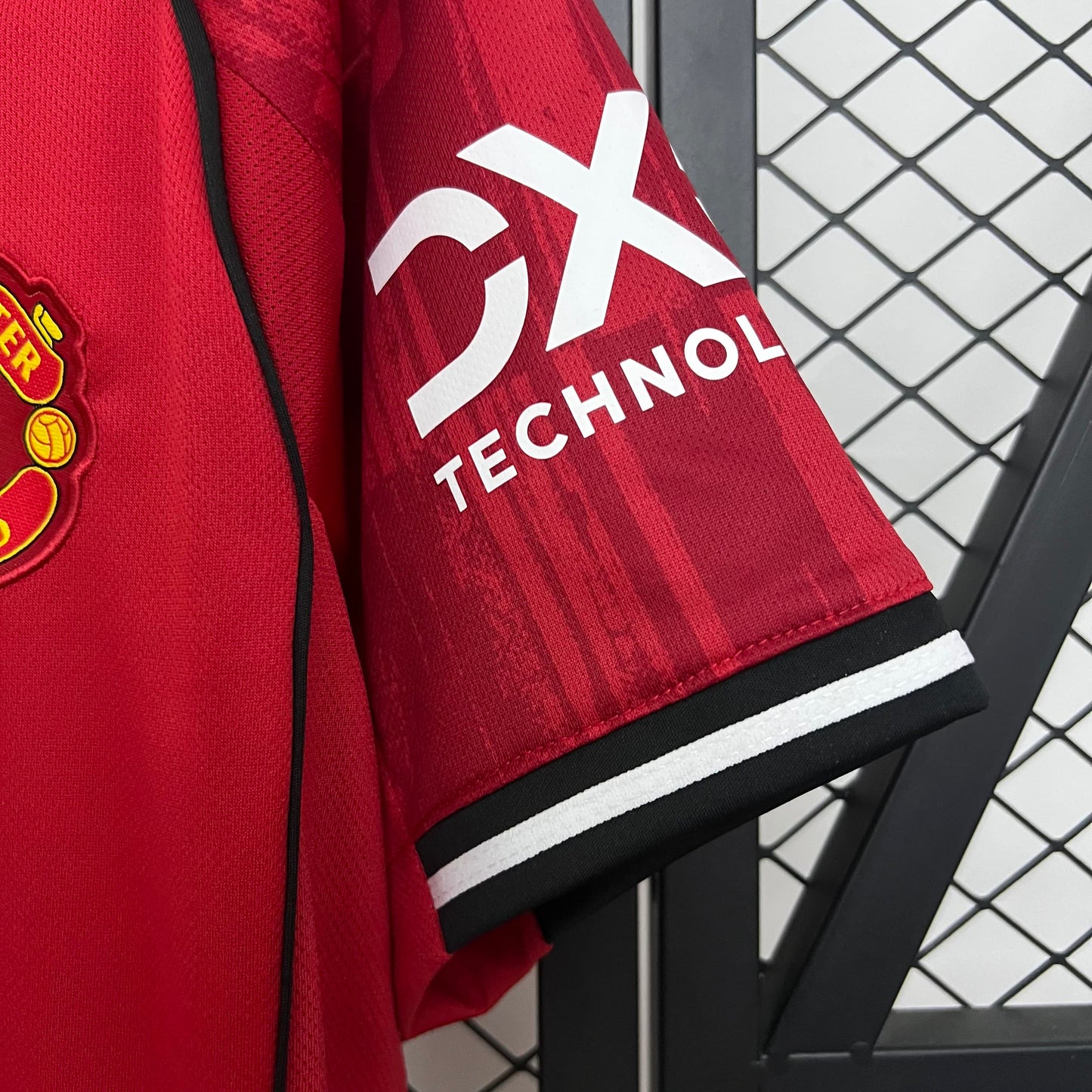 Camisola Manchester United - 25/26