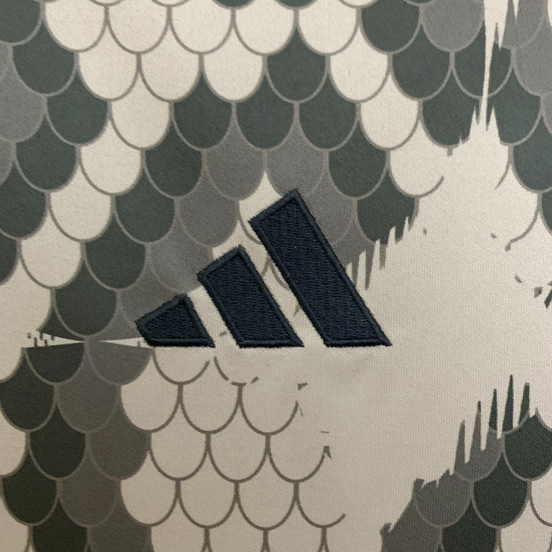 Camisola Bayern Munich Edição Especial  - 25/26