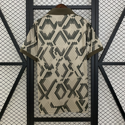 Camisola Bayern Munich Edição Especial  - 25/26