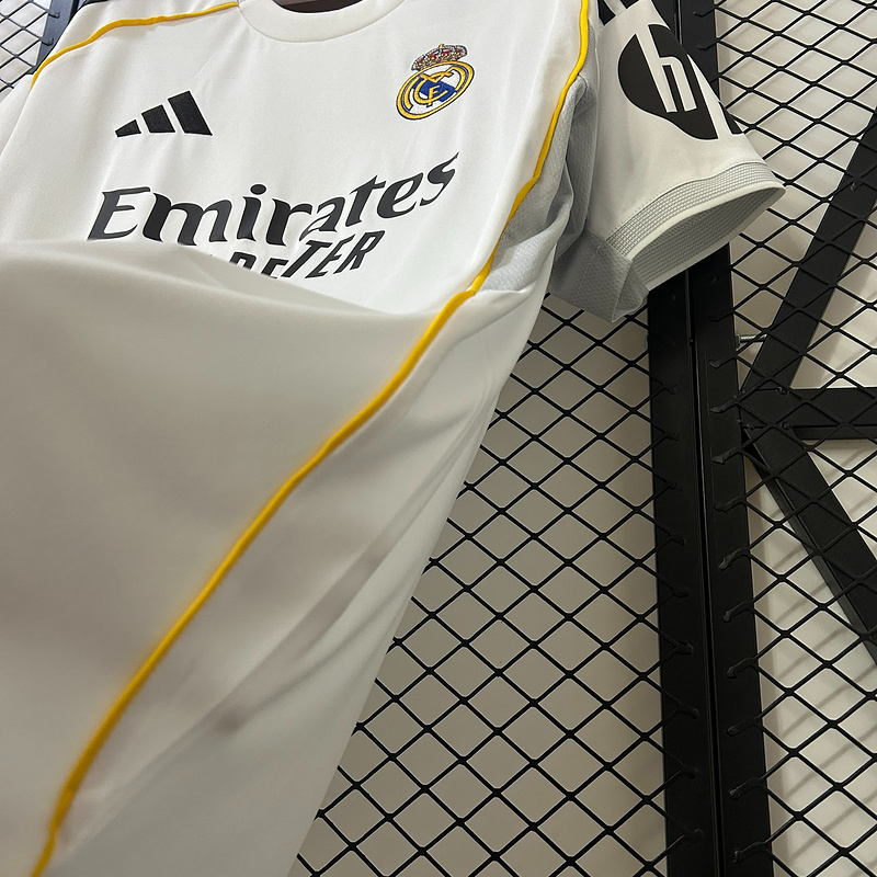 Camisola Real Madrid - 25/26