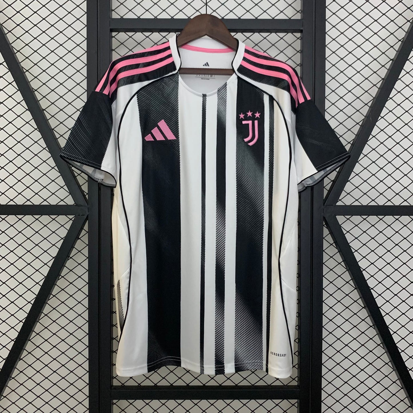 Camisola Juventus - 25/26