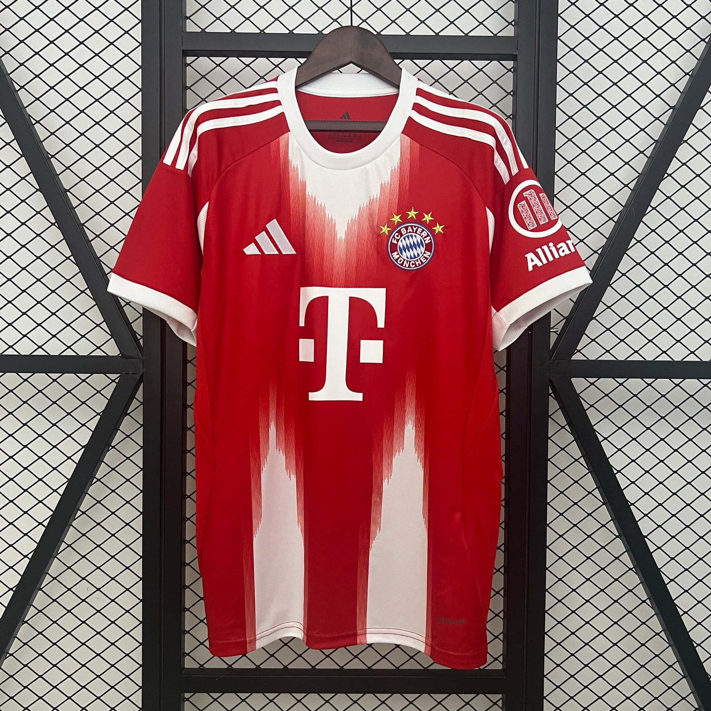 Camisola Bayern Munich - 25/26